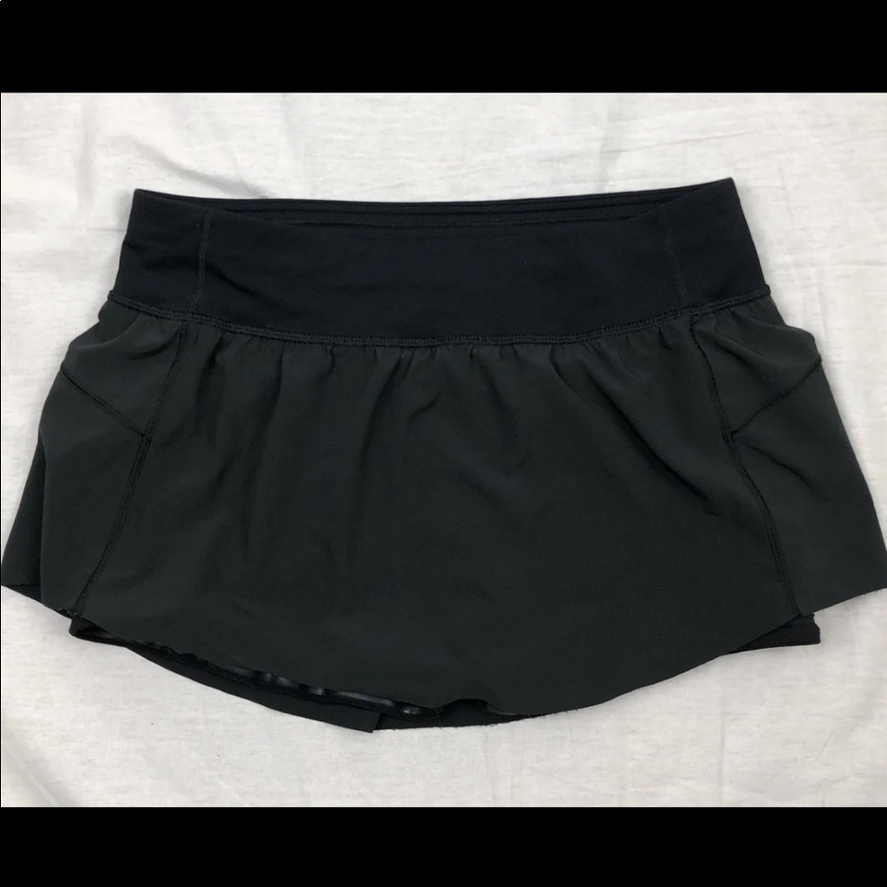 Lululemon skirt shorts size 6